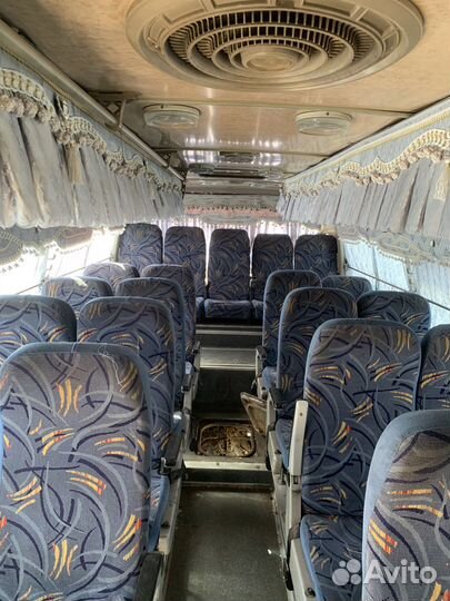 Туристический автобус Kia Granbird, 2011