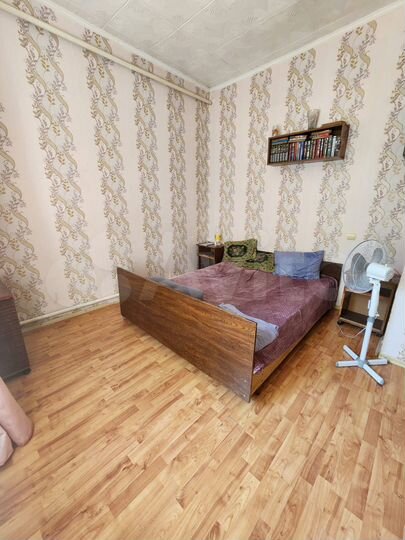 2-к. квартира, 54 м², 1/4 эт.