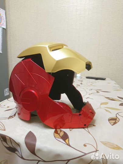 Шлем железного человека