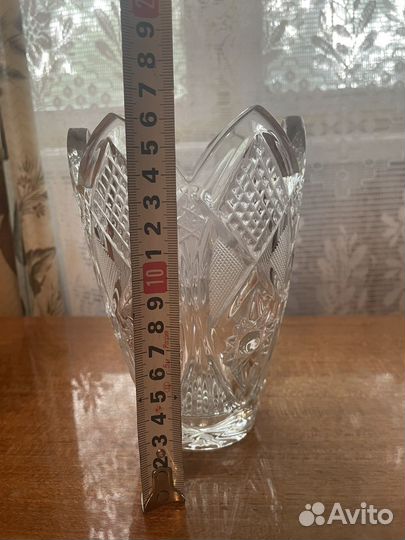 Ваза для цветов хрустальная