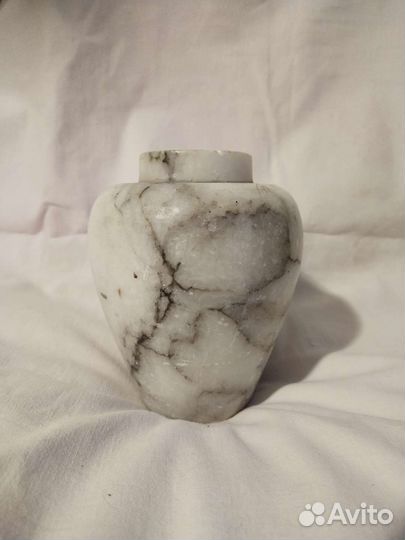 Ваза мрамор старинная 15 см