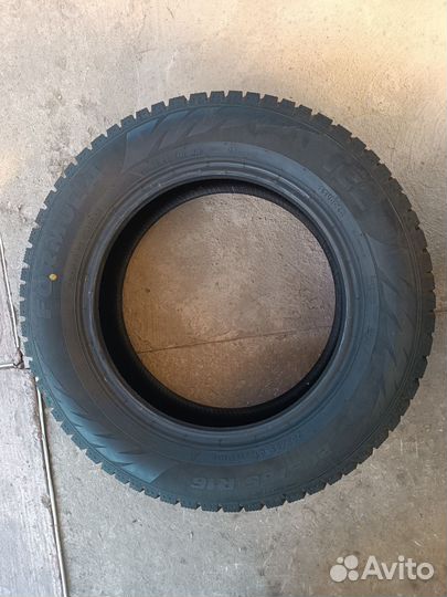 Pirelli Formula Ice 205/65 R16 99T