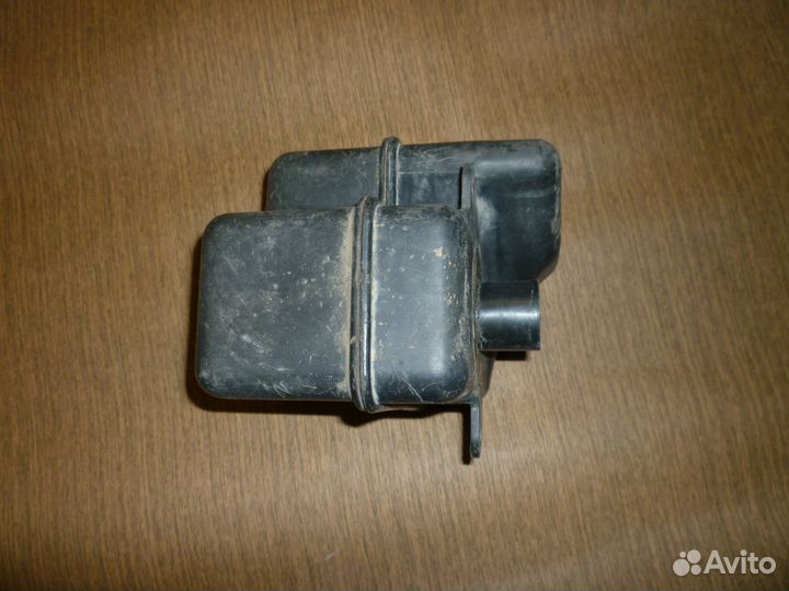 Резонатор воздушного фильтра Hyundai Sonata Y3 G4C