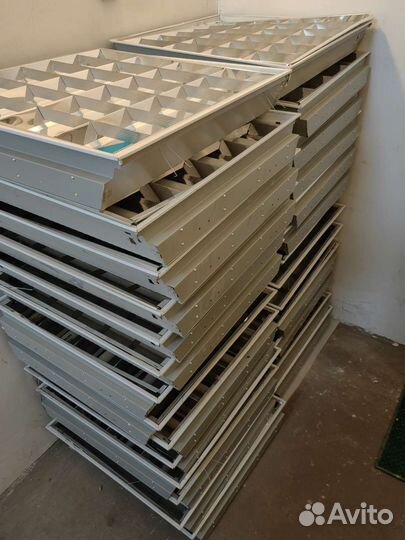 Светильник потолочный