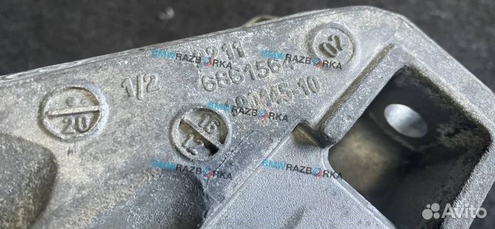 Кронштейн двигателя правый BMW 5 G30/G31 2017