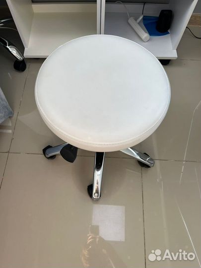 Продам кушетку и стул