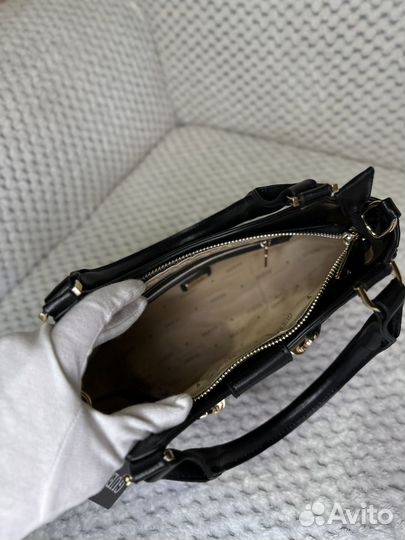 Сумочка Guess