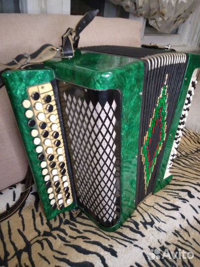 Ученический выборный баян 46/80 Киров класс видео