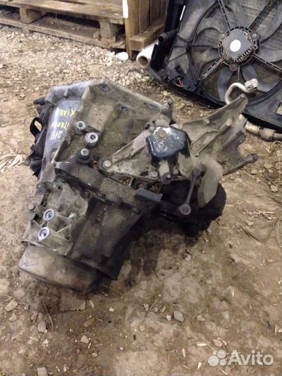 МКПП (механическая коробка переключения передач) C