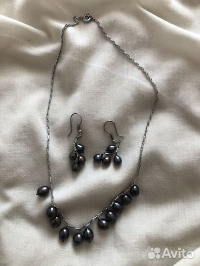 Колье и сережки из жемчуга