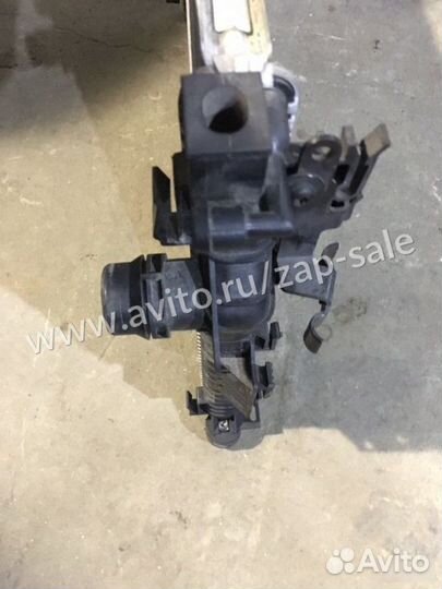 Радиатор охлаждения двигателя Volvo S80