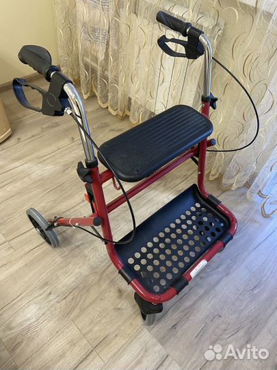 Ходунки-роллаторы