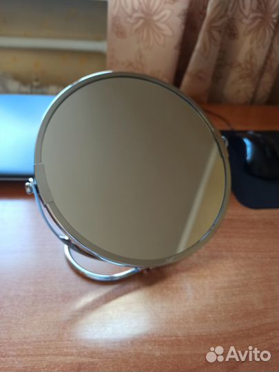Зеркало настольное для макияжа