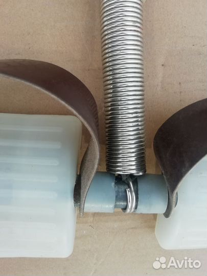 Пружинный тренажёр с упором для ног СССР