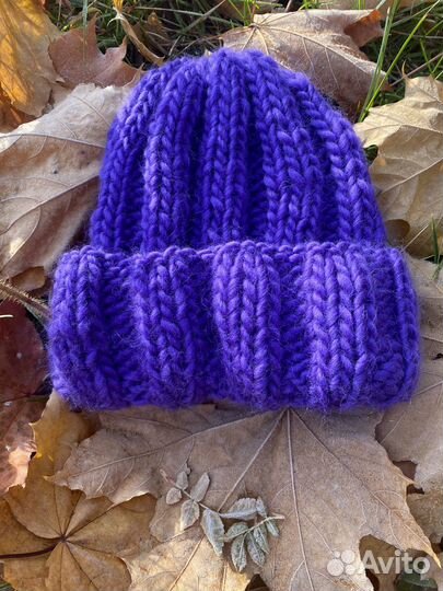 Шапка вязаная ручная работа, женская
