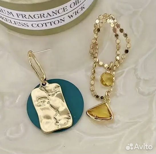 Модные асимметричные серьги