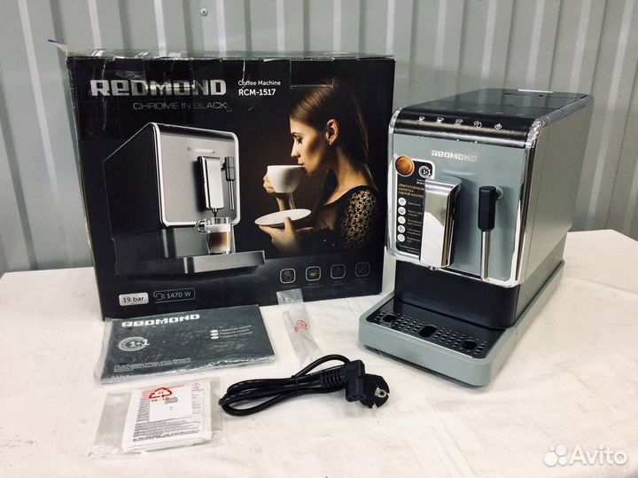 Кофемашина Redmond Капучинатор Сенсор (Новый)