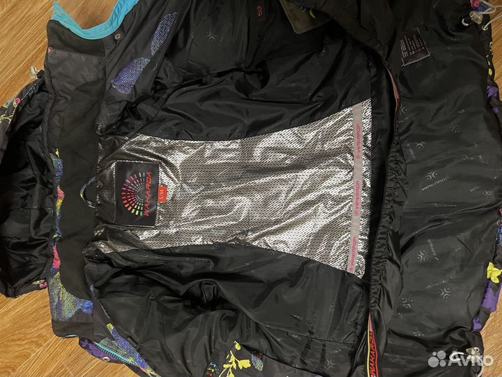 Горнолыжная куртка женская 44