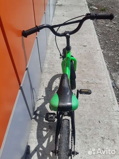 Детский велосипед 16