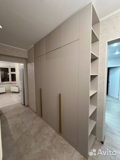 Шкаф распашной на заказ