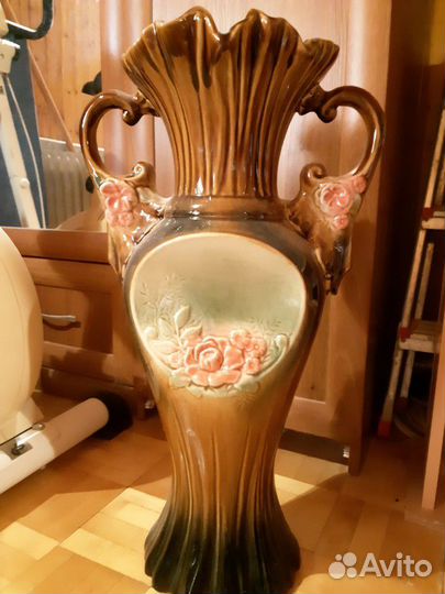 Ваза керамика в идеальном состоянии