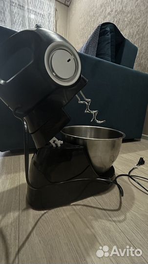 Миксер с чашей