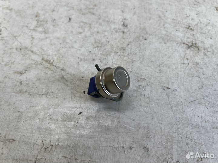 Датчик охлаждающей жидкости для Volkswagen Golf 2