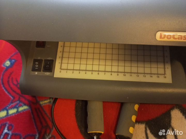 Детектор подлинности банкнот. Docash 525