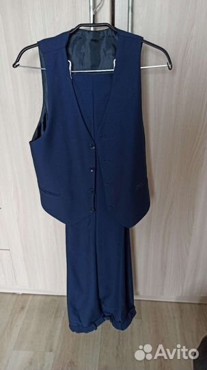 Брюки и жилет для мальчиков