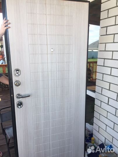 Двери металические входные