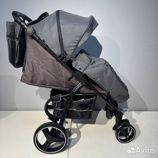 Прогулочная коляска зимняя