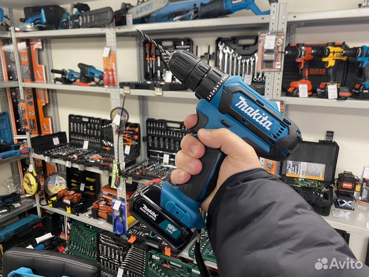 Шуруповерт makita 18v