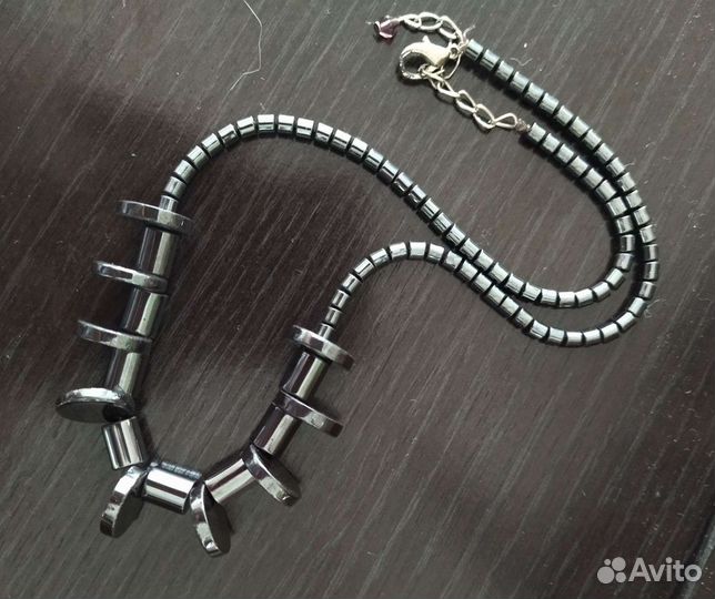Колье из гематита