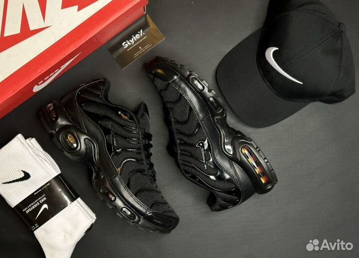 Кроссовки Nike Air Max Tn Plus