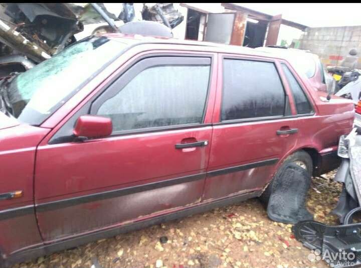 Двери Вольво 460