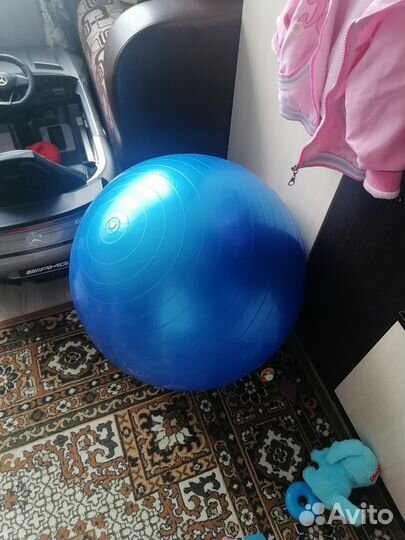 Гимнастический мяч фитбол