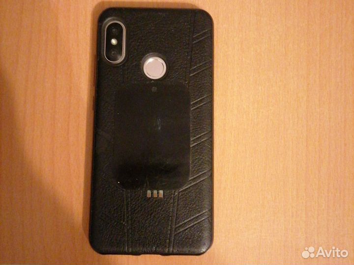 Xiaomi Mi A2 Lite Android One, 4/64 ГБ