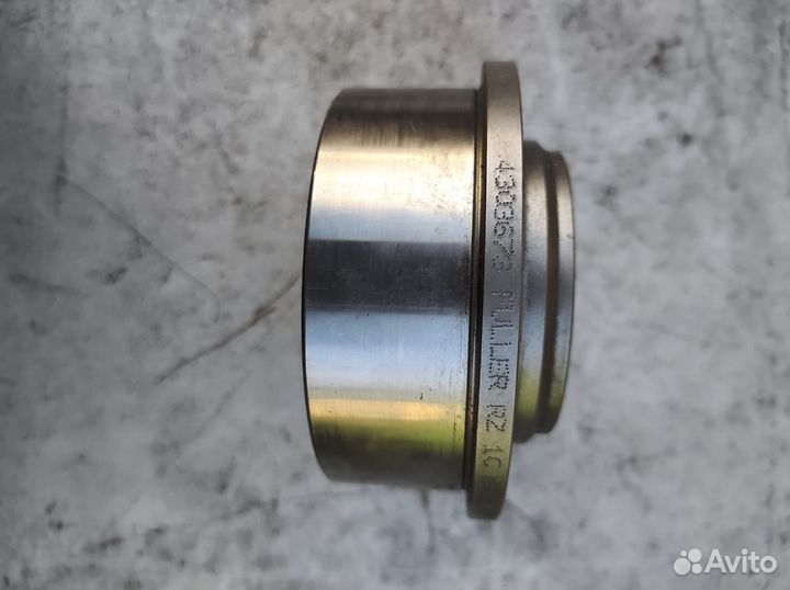 Муфта подшипника делителя кпп Fuller