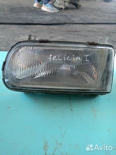 Фара левая Skoda Felicia