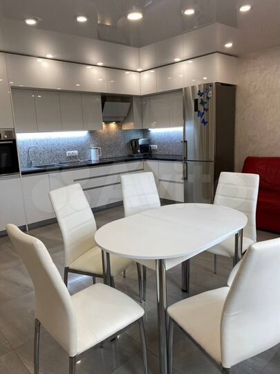 3-к. квартира, 80 м², 2/16 эт.