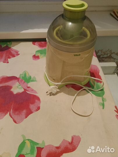 Соковыжималка vitek