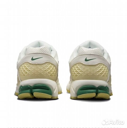 Nike Air Zoom Vomero 5 Оригинал