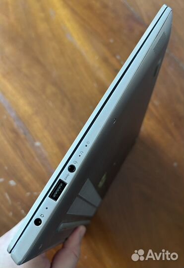 Корпус от Lenovo Ideapad 720s-14ikb в идеале