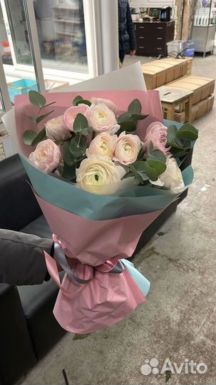 Цветы ранункулюс с доставкой