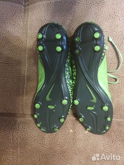 Футбольные бутсы