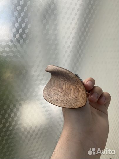 Мастеровой подбородник для скрипки