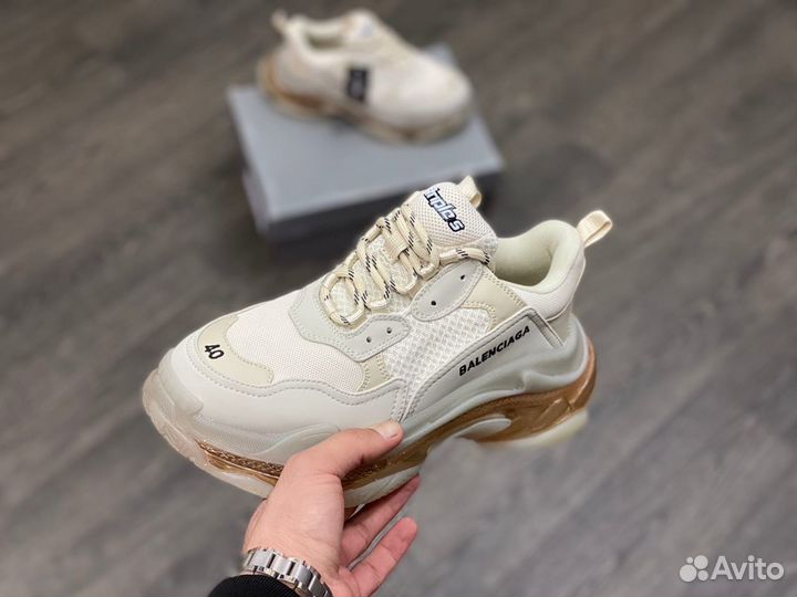 Кроссовки Balenciaga Triple-S Clear Sole Beige