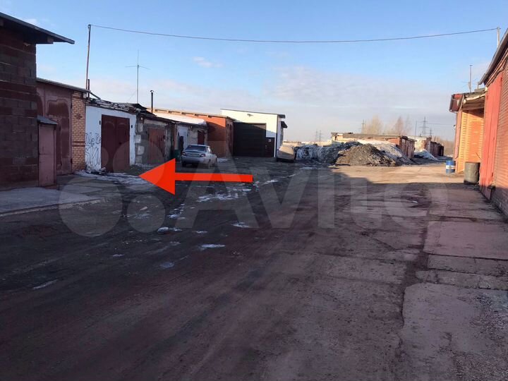 Гараж, > 30 м²