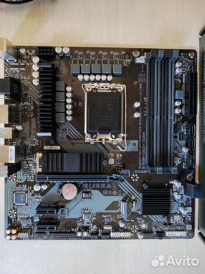 Gigabyte b760m ds3h ddr4 + i5 12400f