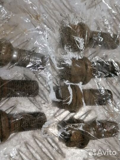 Болт Гайка колесные Audi 80/90 1986 1991